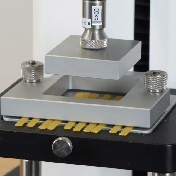 Dispositivo para Firmeza e Pegajosidade de Massas